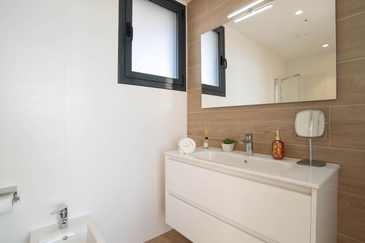 Modern Sea Front Reef Apartamento Alicante Exterior foto