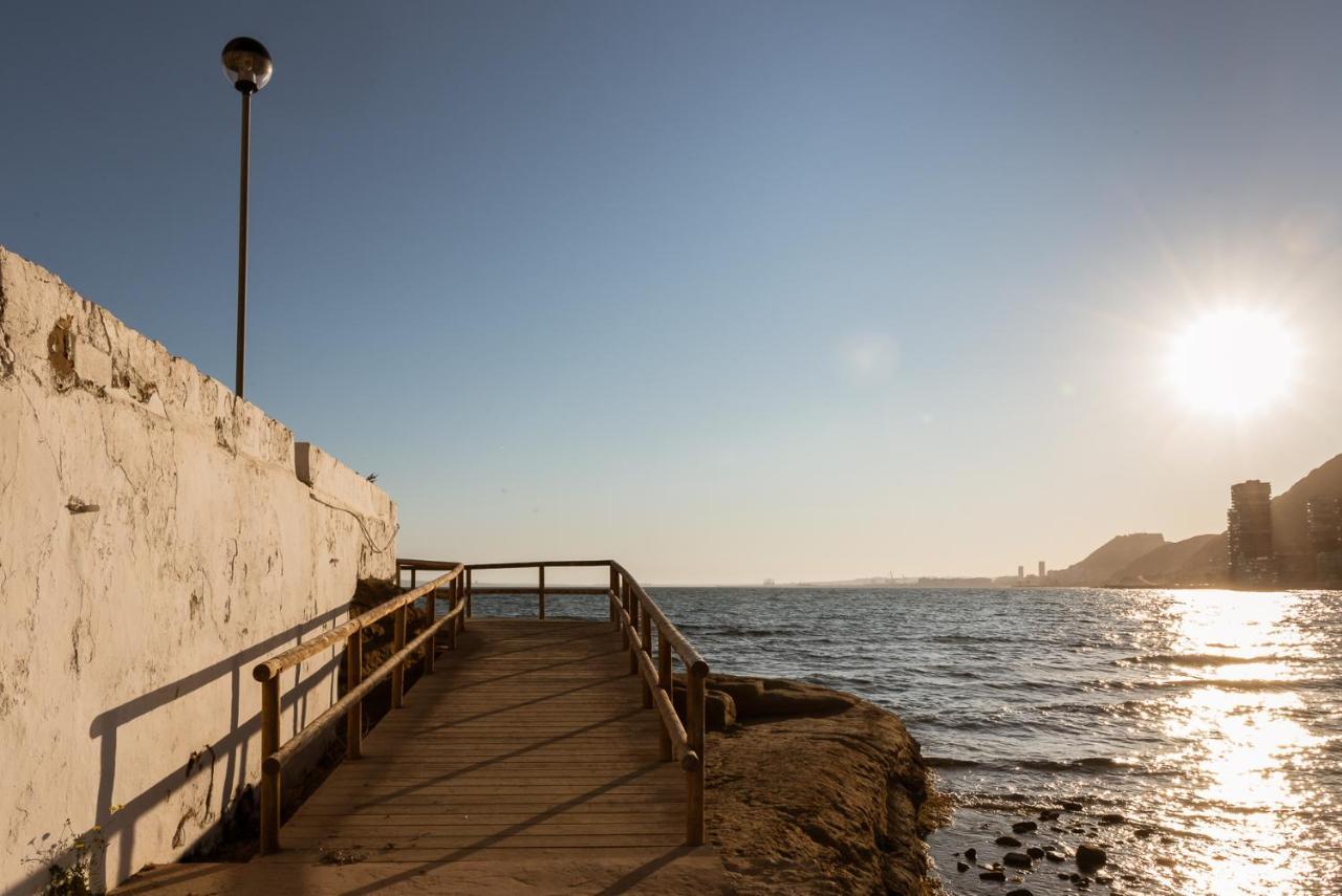 Modern Sea Front Reef Apartamento Alicante Exterior foto